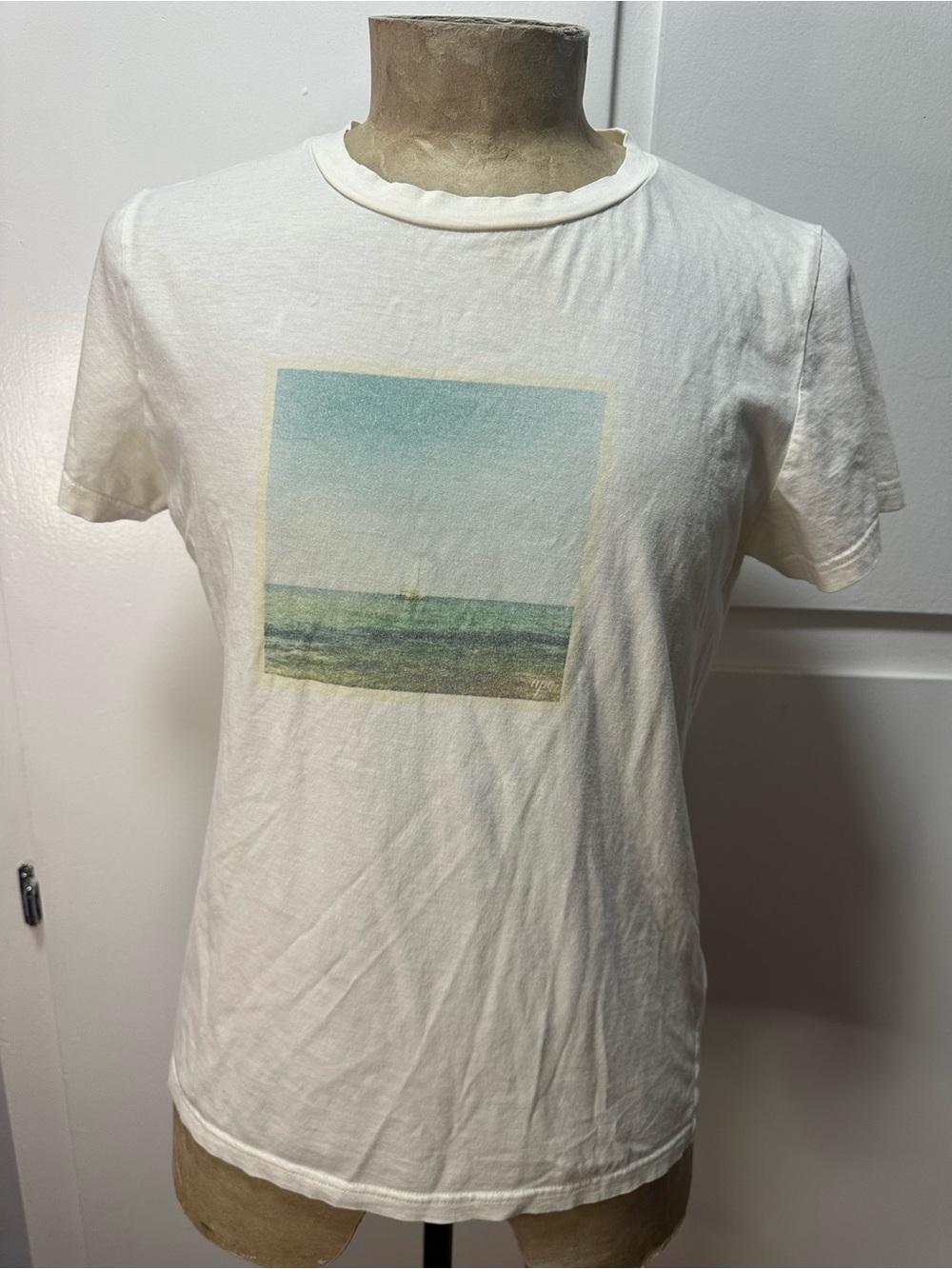 APC Men’s Crewneck Graphic Tee in Cream with Seascape Print Sz. S